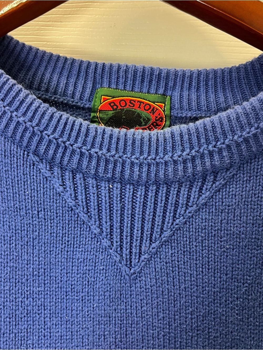 Boston Traders VTG Men Blue Crewneck Sweater with Embroidered Crest Size Medium - Picture 5 of 13